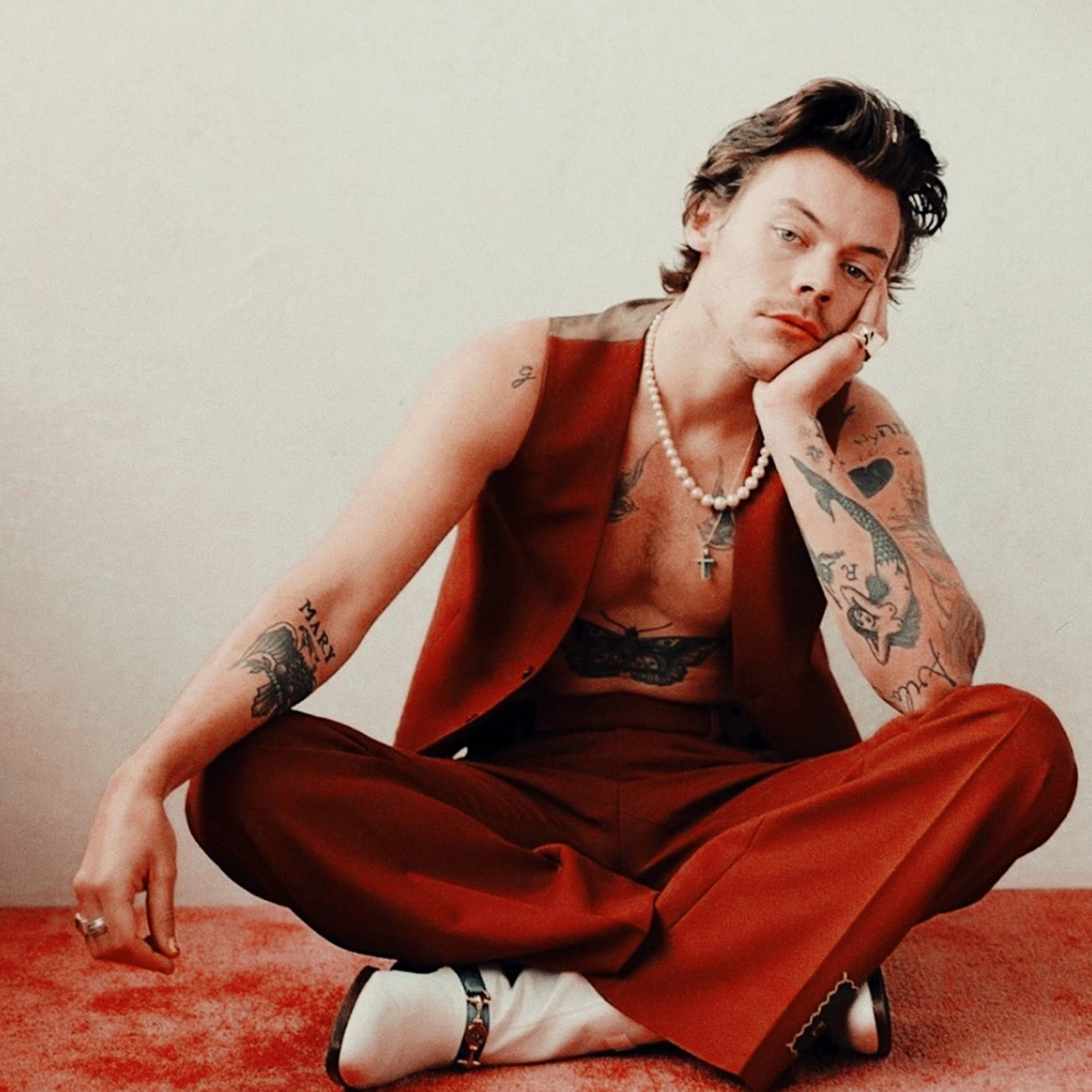 harry styles cherry outfit