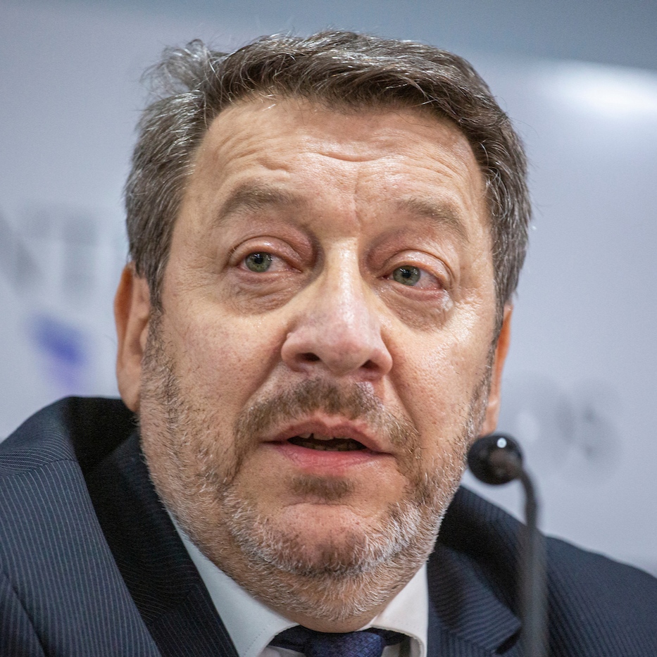 Entrevista a Alfredo Cabrera, presidente del Banco de Seguridad Social
