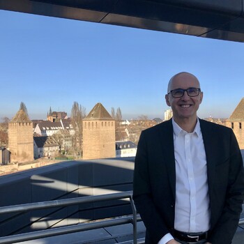 2024, une année décisive en matière de décentralisation ? - ACTUALITES - AZUR FM - Podcast en iVoox