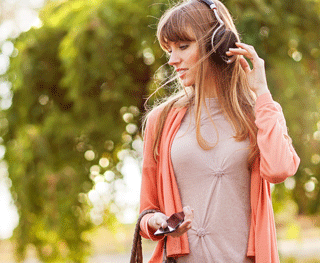 Escucha mientras paseas