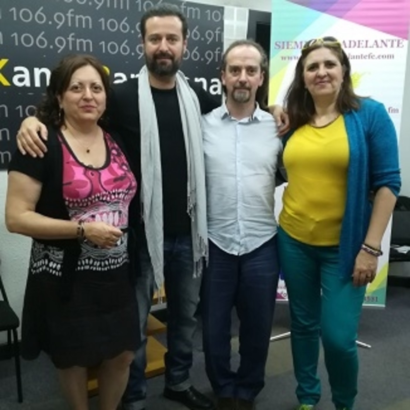 Podcast Siempre y Adelante