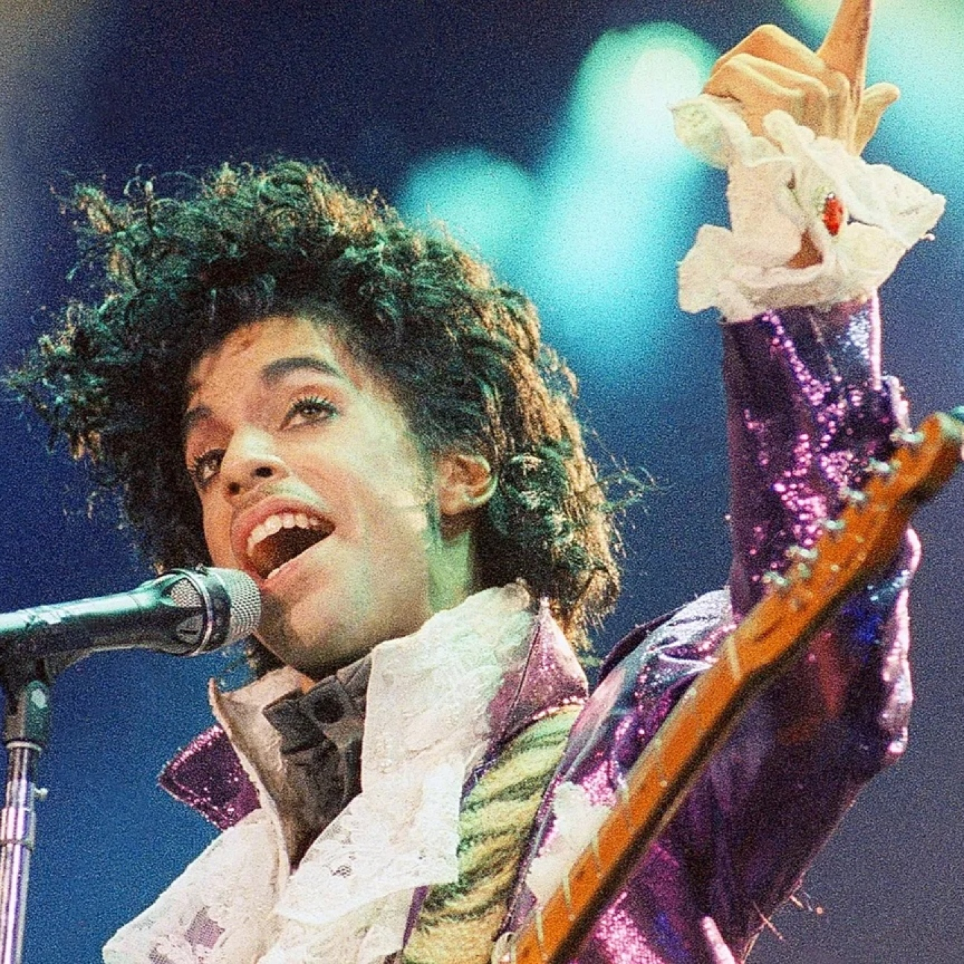 Nueva canción de Prince se publica a 10 años de su muerte. Famosas canciones que fueron cantadas por otros artistas. — Super 9´49 - Podcast cover
