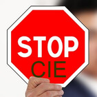 Tensión en el acceso a la reunión de la CIE