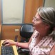 Mujer de la radio