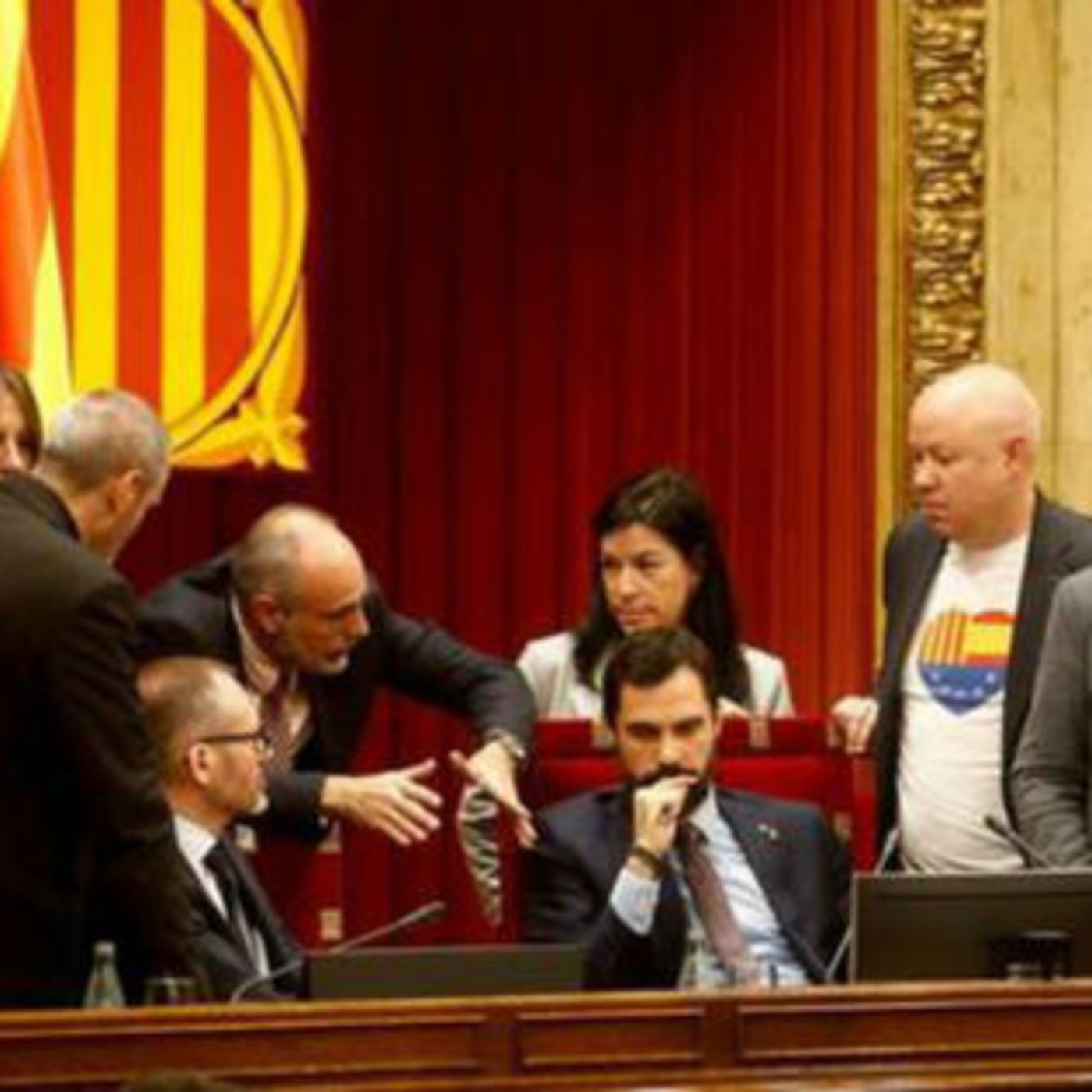 El separatismo reta a España otra vez ante la pasividad de Sánchez