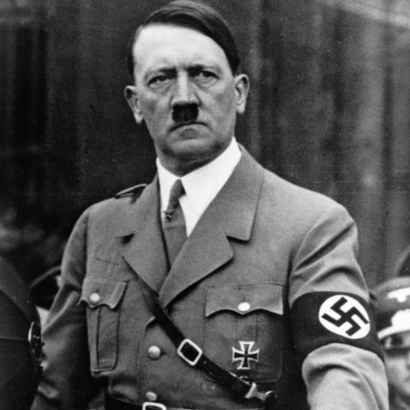 Los últimos y oscuros días de Hitler episode artwork