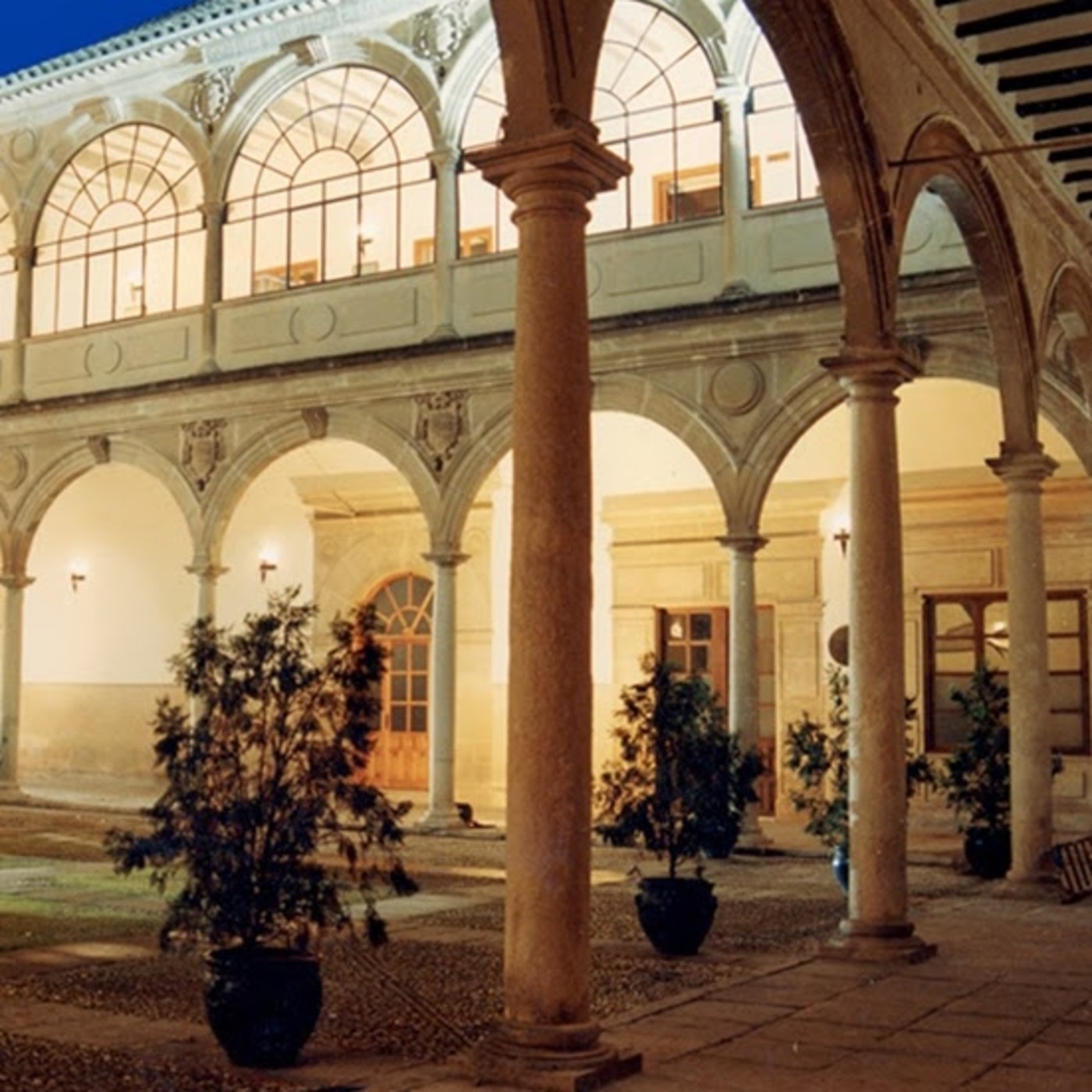 GUIA DE BAEZA. HOTEL PUERTA DE LA LUNA
