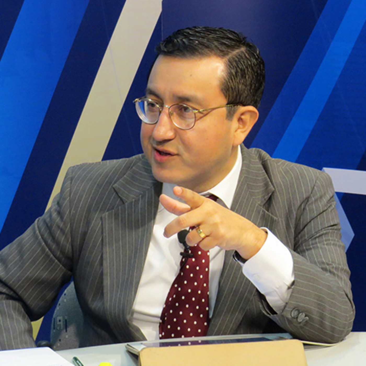 Glatzer Tuesta – Editorial 08 de enero del 2020 episode artwork