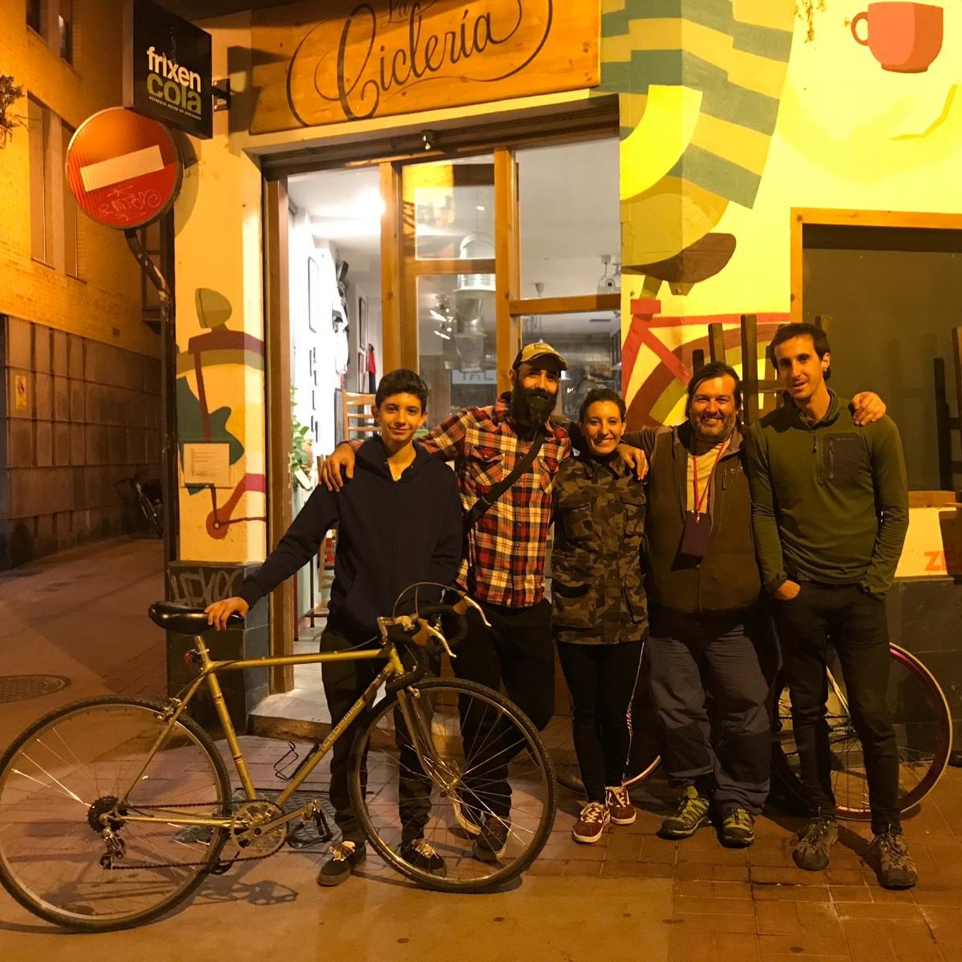 La Ciclería , encuentro en Zaragoza, y Pedalear bajo la lluvia-programa 108 episode artwork