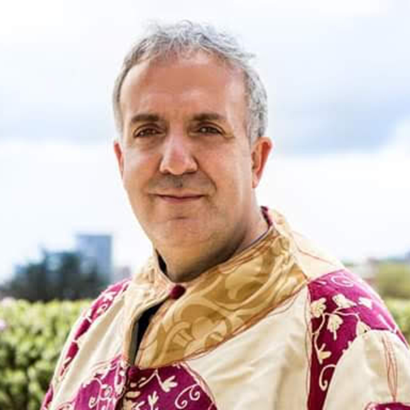 Crítica social , filosofía integrativa, literatura