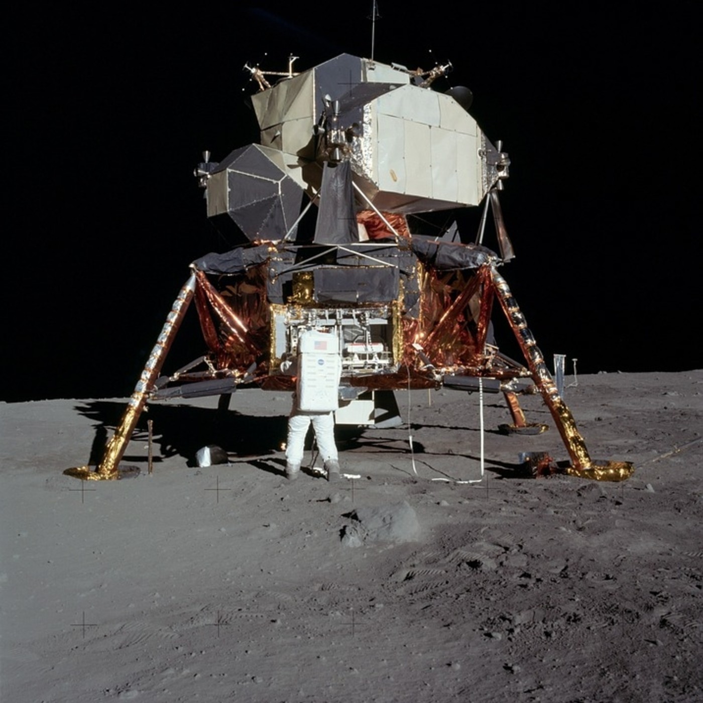 Hangar 1: T2 11- La Cara Oculta de la Luna #documental #podcast #universo #ovnis episode artwork