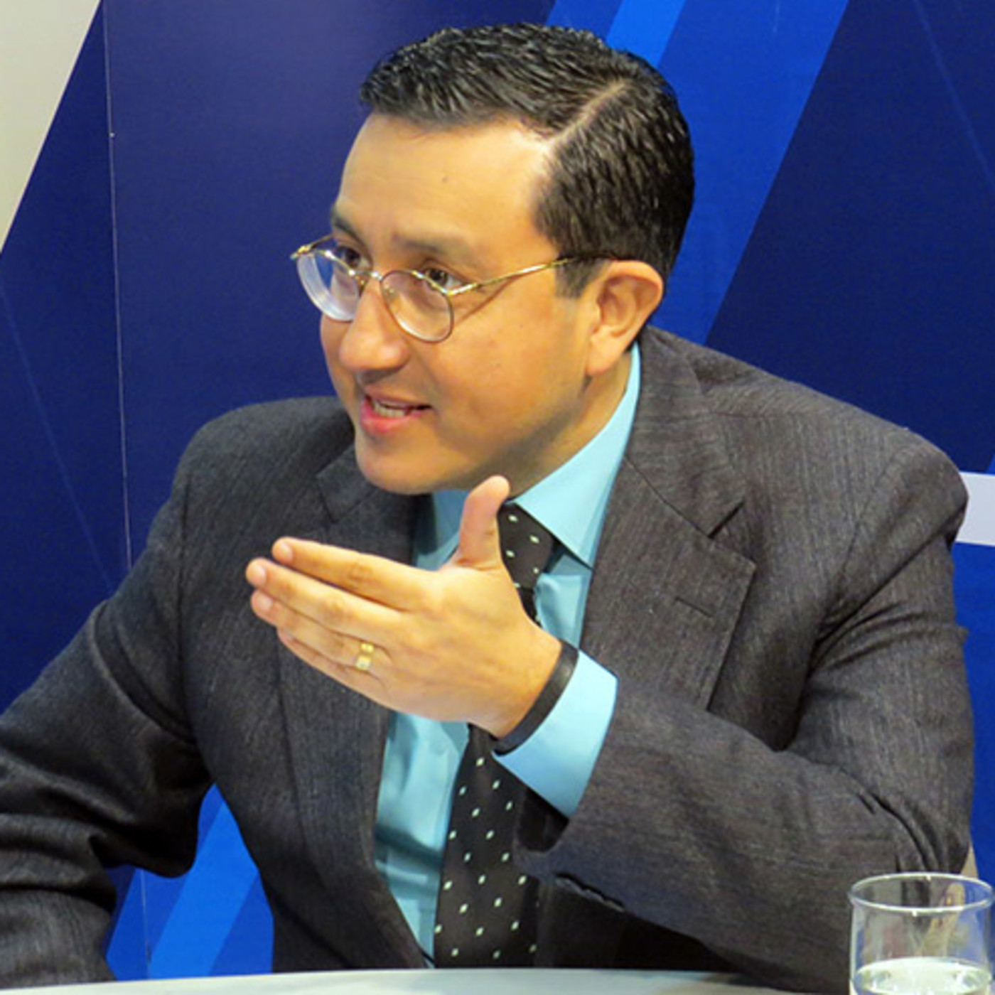 Glatzer Tuesta – Editorial 27 de enero del 2020 episode artwork