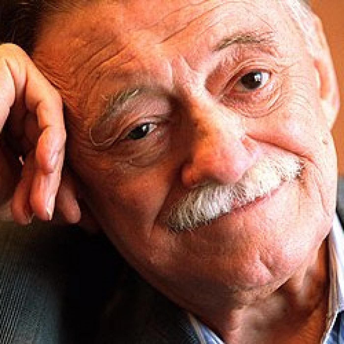 Homenaje A Mario Benedetti en P1
