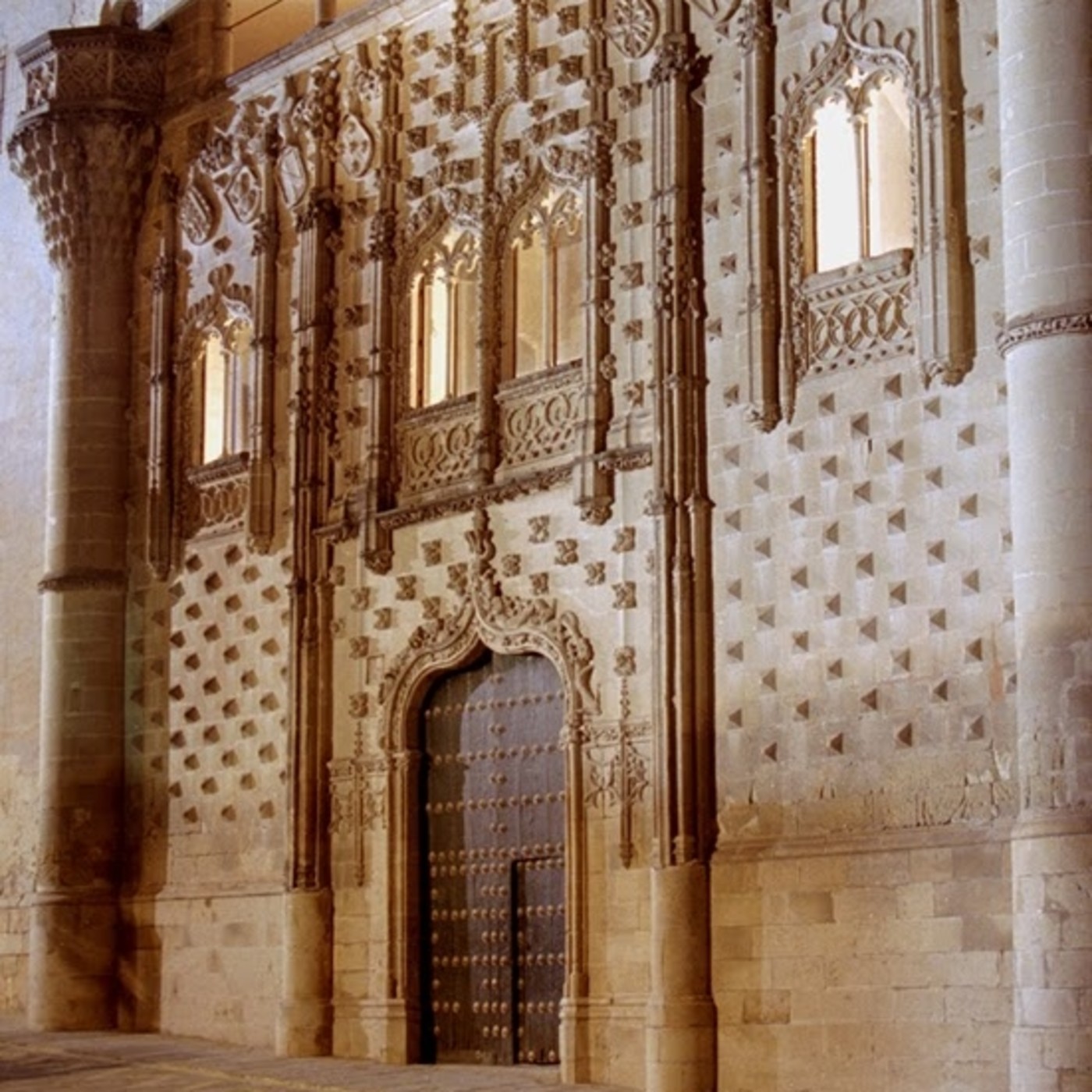 GUIA DE BAEZA. HOTEL PUERTA DE LA LUNA