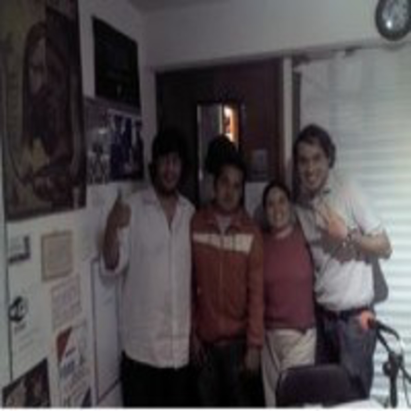 ¿Cómo se hace y qué impulsa a alguien en convertirse en Dj? djboga y Dj Acid Plan nos platican sobre ello y mucho más...