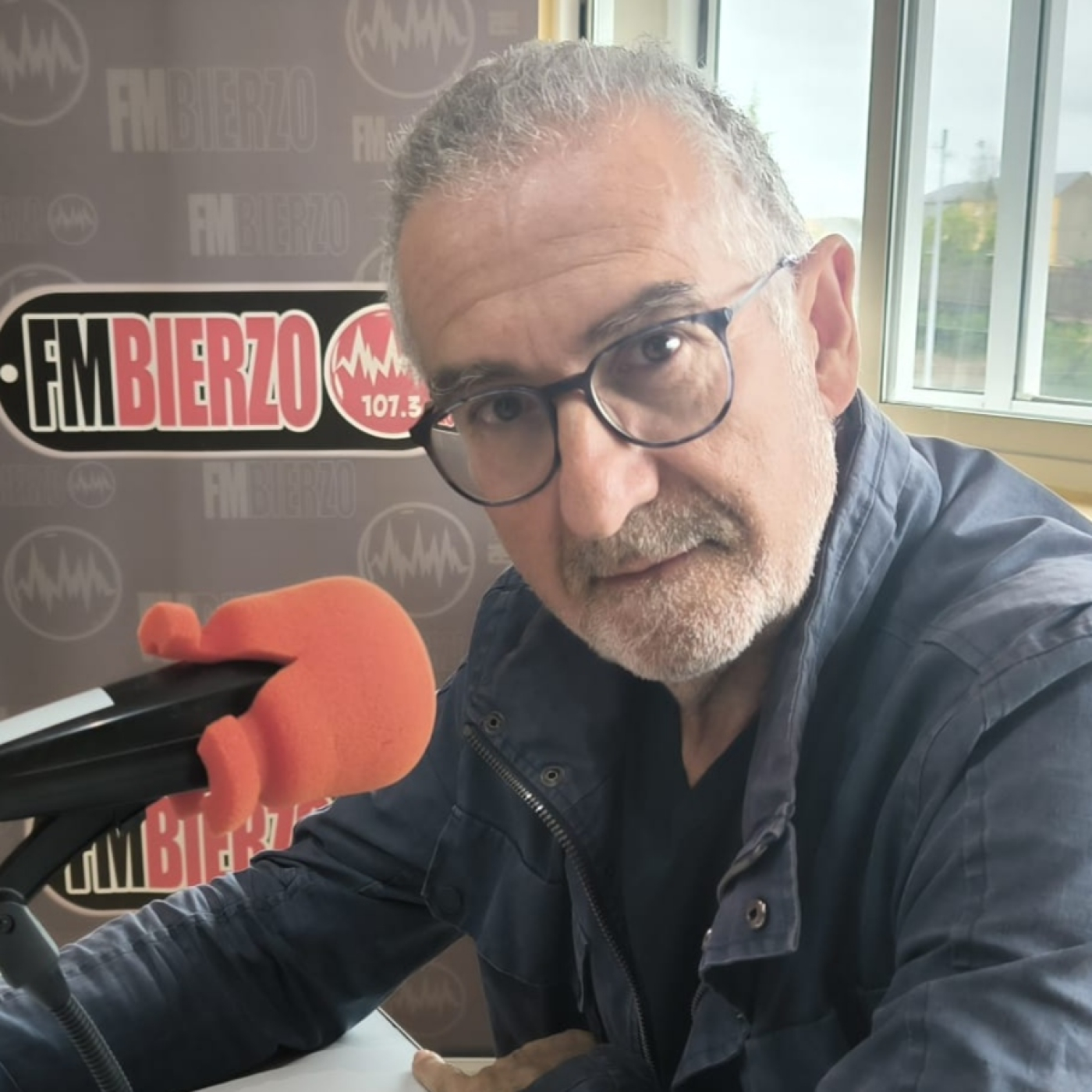 Hoy nos acompañaron dos integrantes de la Asociación Cultural Martes Literarios de Bembibre, Carmen y Miguel Ángel