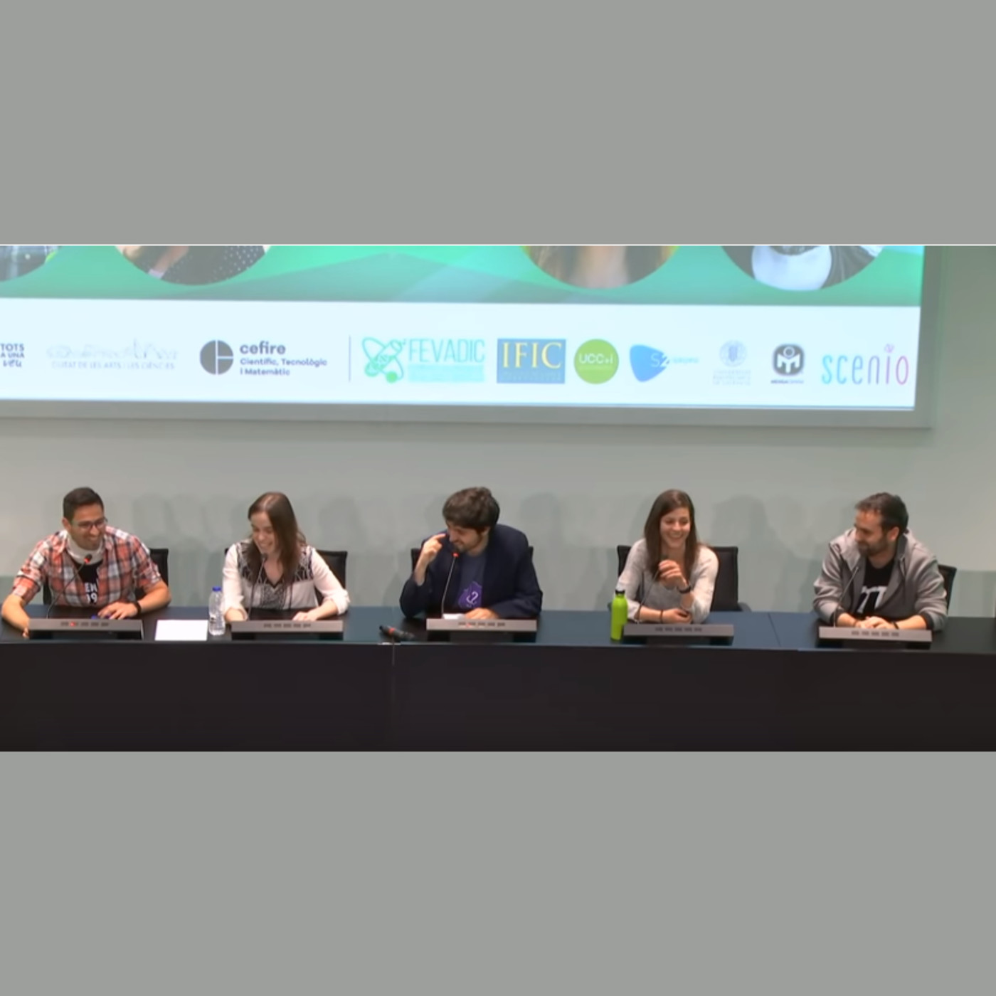 Conferencias de ciencia con Alberto Aparici