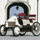 Antes de medianoche 30: Pasado presente y futuro del coche eléctrico; Nikola Tesla, el sabio olvidado; el “Bot” esponja