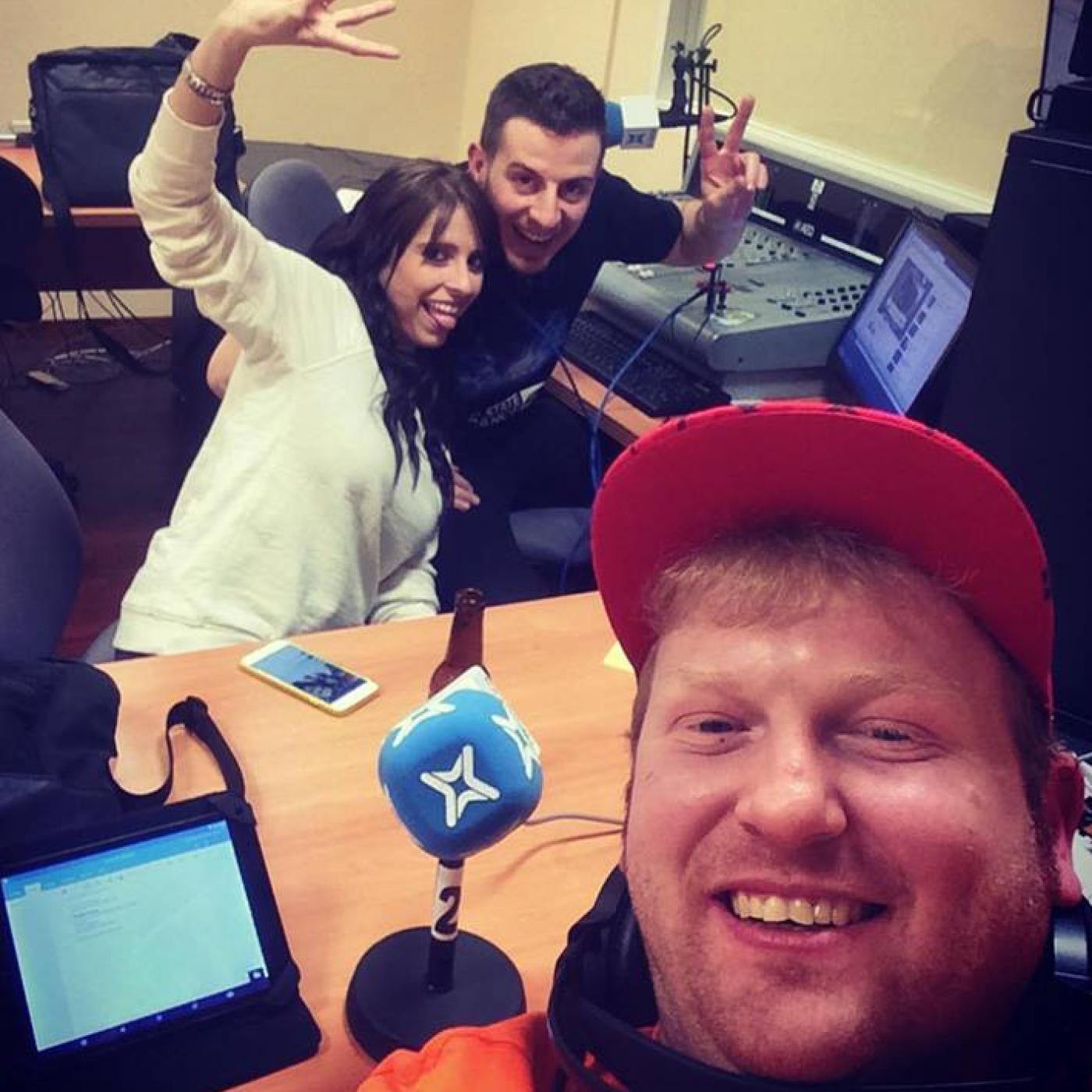 ESTO SE MUEVE!! by DJ NAU