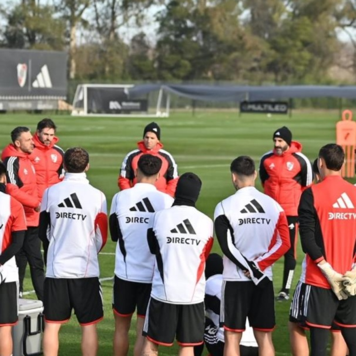 La pretemporada de River, mercado de pases y semestre más que importante episode artwork