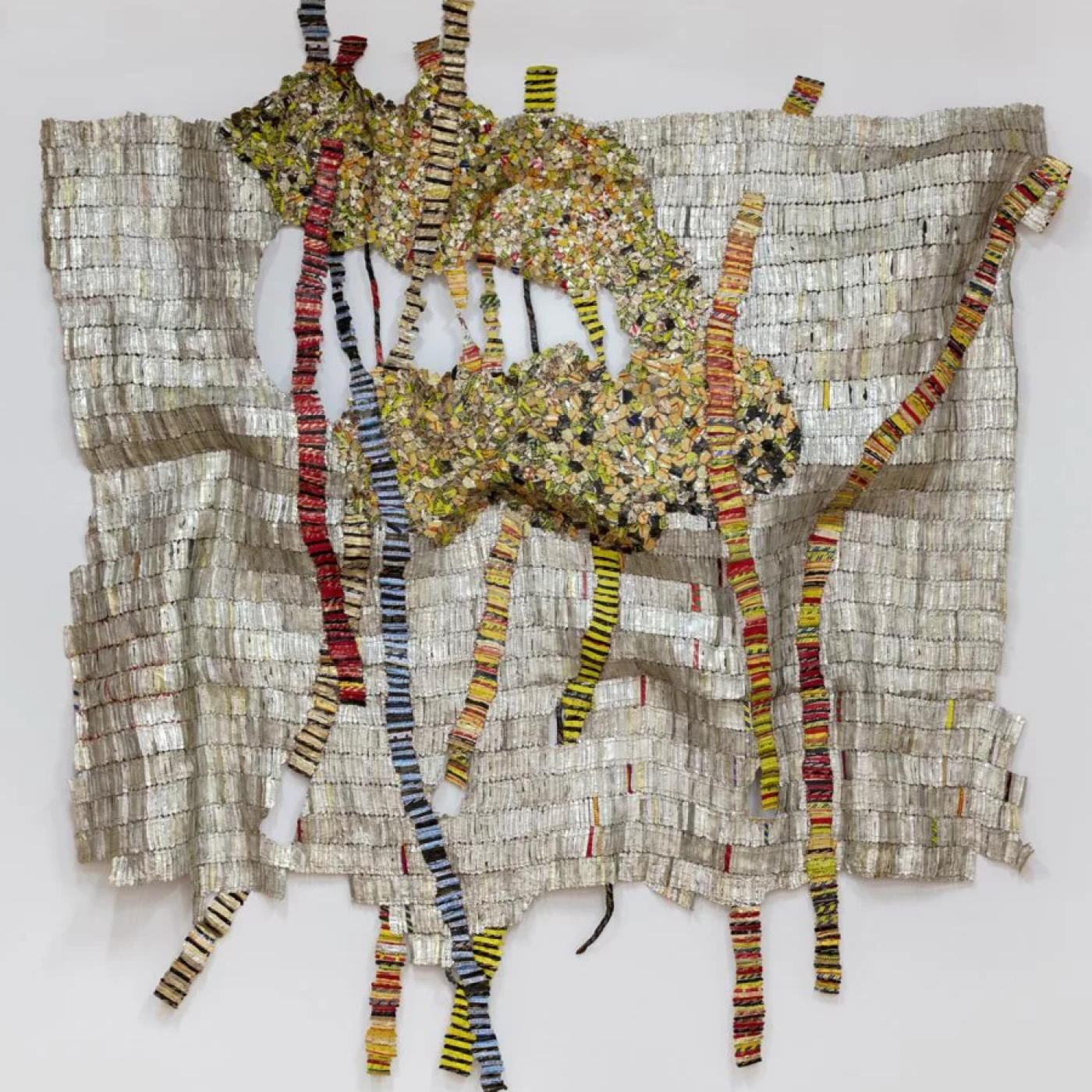 Entre el Arte y el Criterio de El Anatsui episode artwork
