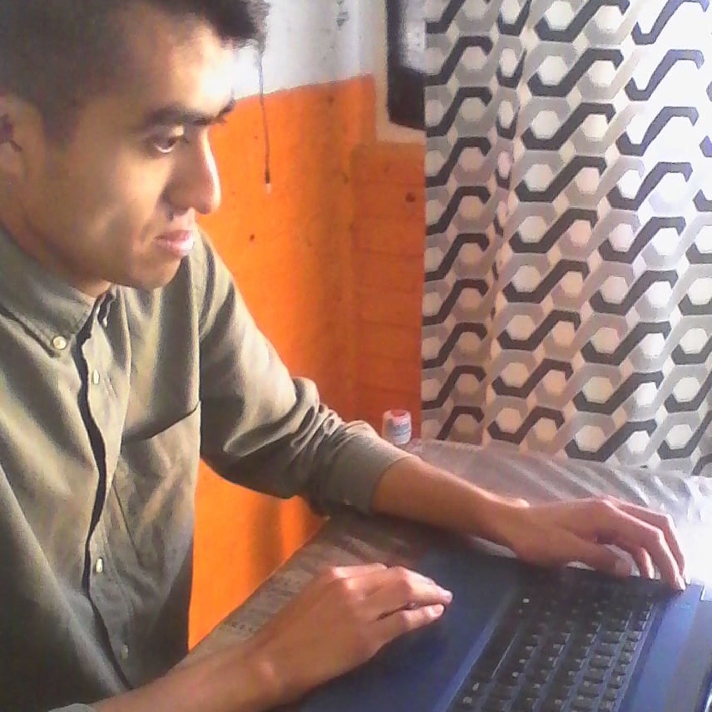 ENTREVISTANDO A:
