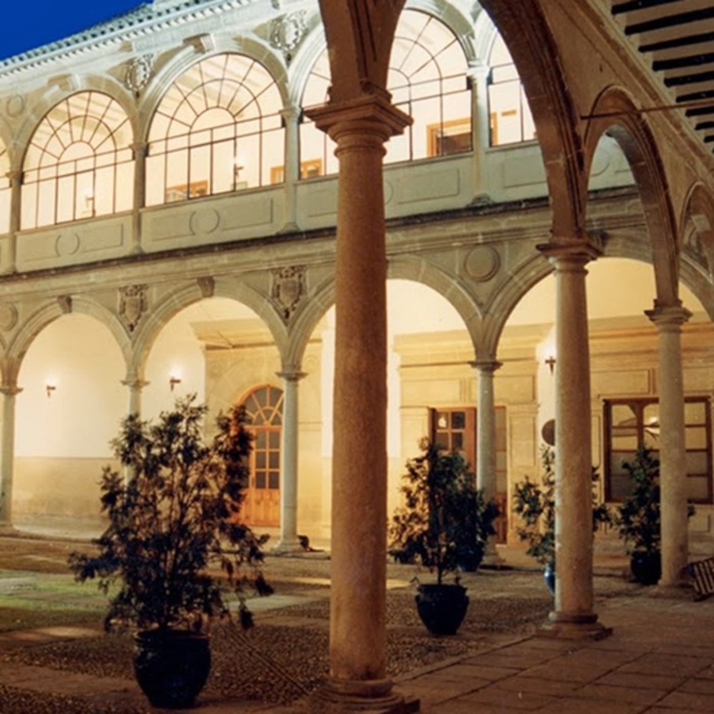GUIA DE BAEZA. HOTEL PUERTA DE LA LUNA
