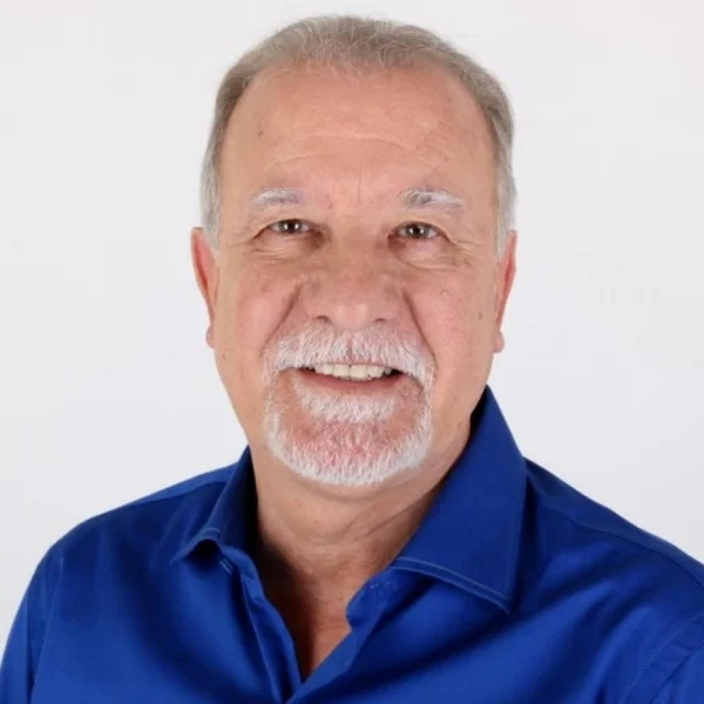 Omar Plaini @omarplaini53 (Sec. Gral. del gremio de los Canillitas) Unas Cuantas Verdades @marianoobarrio