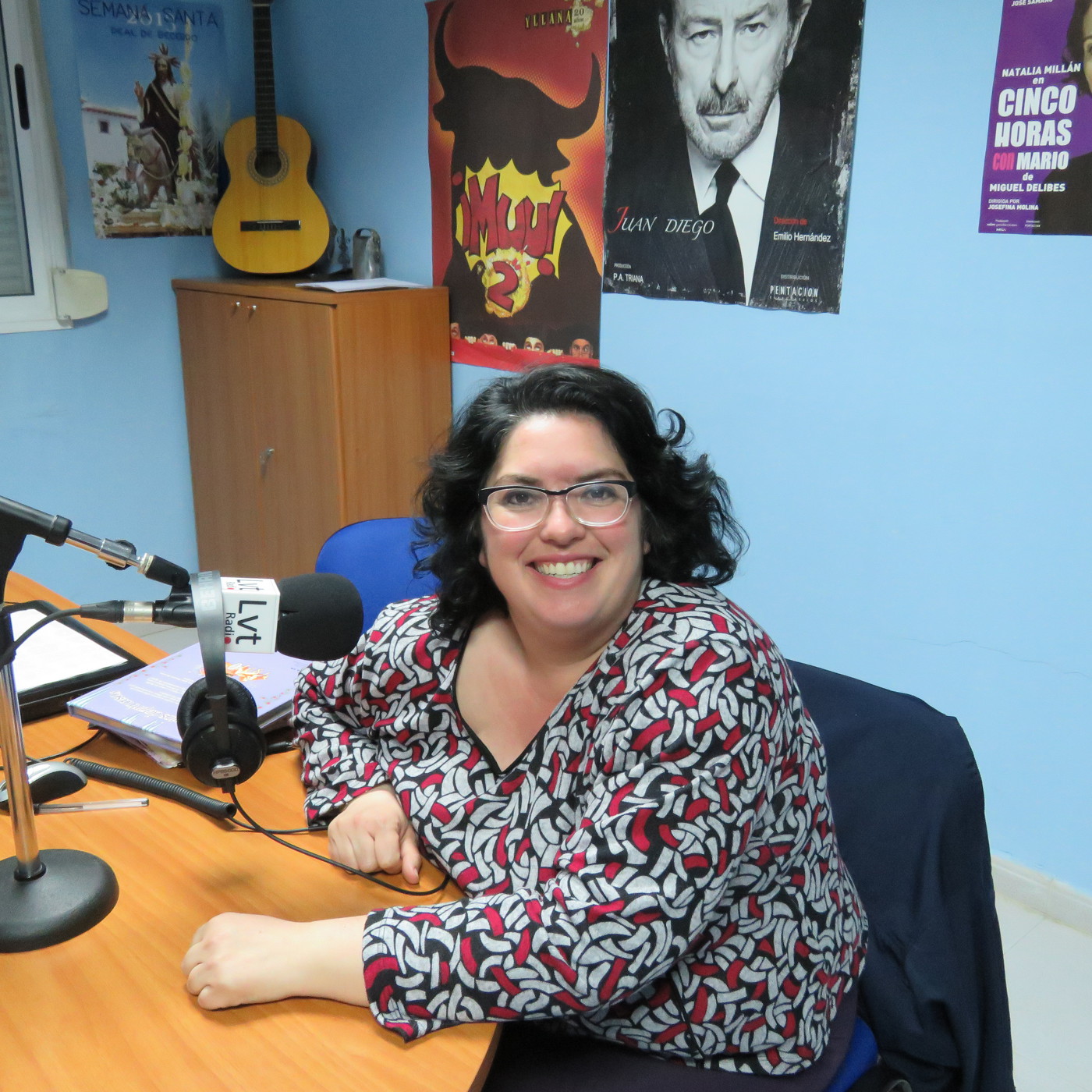 De papel y colorines