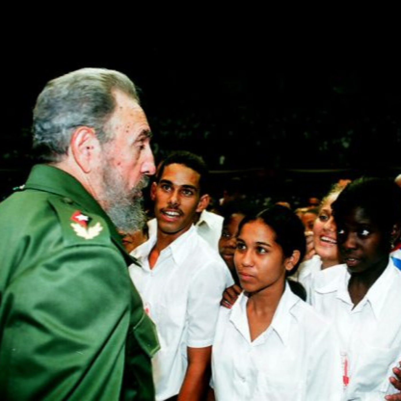 Fidel: Los jóvenes cubanos siguen creyendo en él