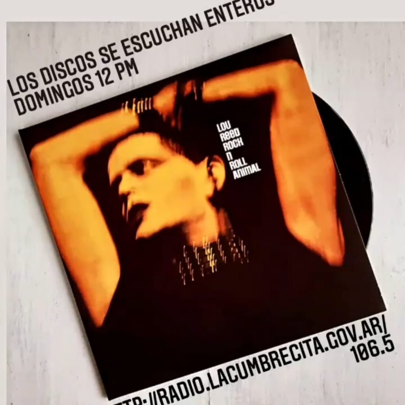 Los discos se escuchan enteros