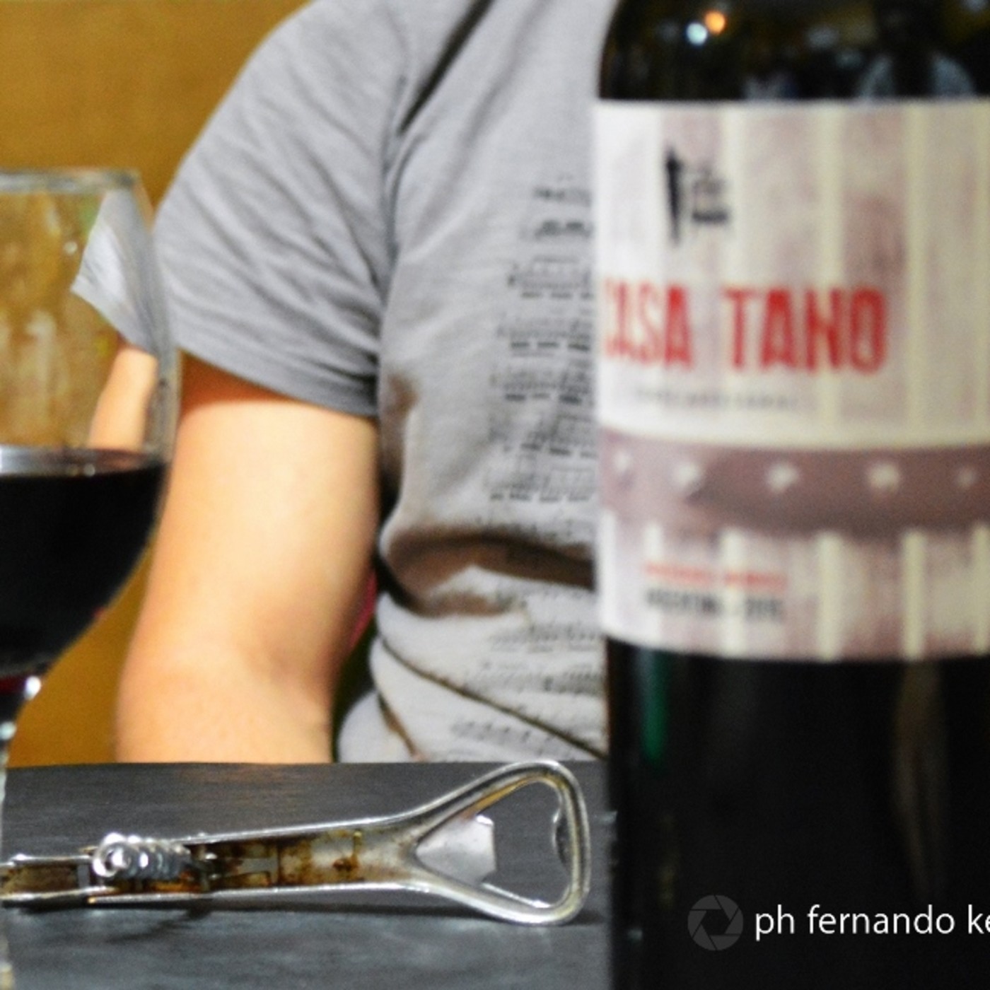Protagonistas - La Culpa es del Vino