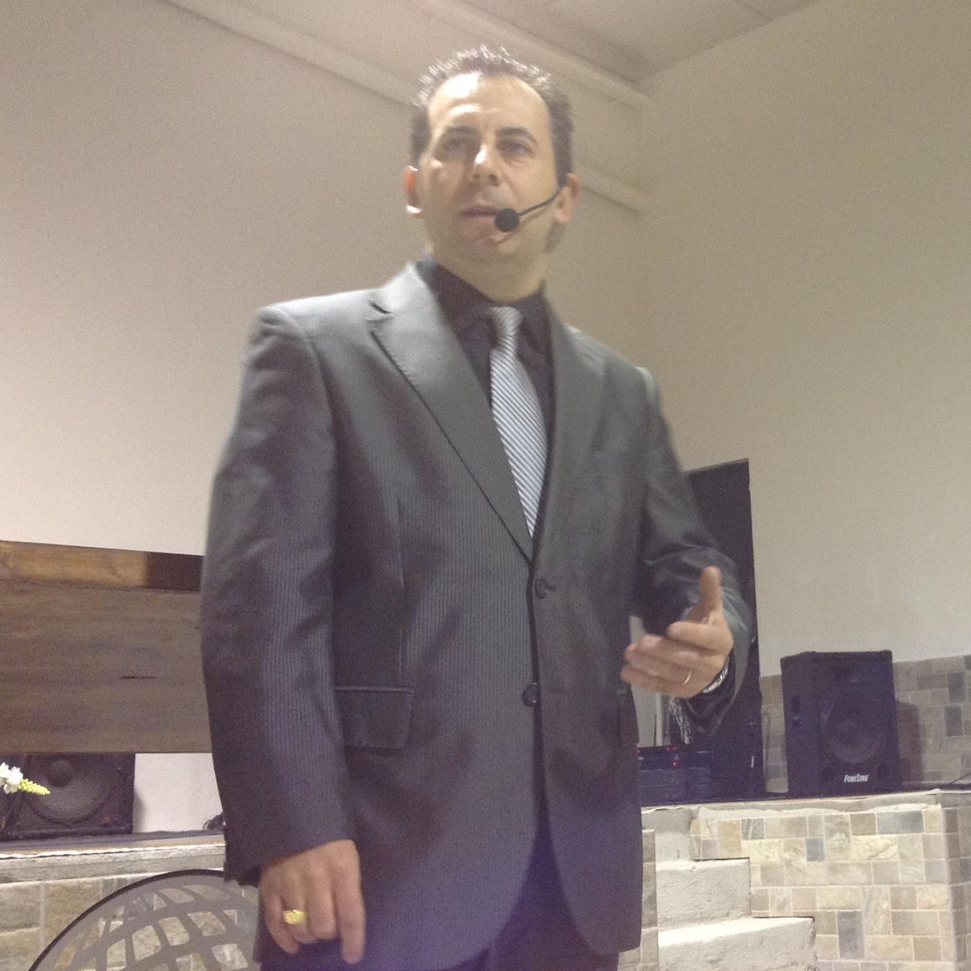 Justificados en Cristo 4 - Pastor Kenneth Solá episode artwork