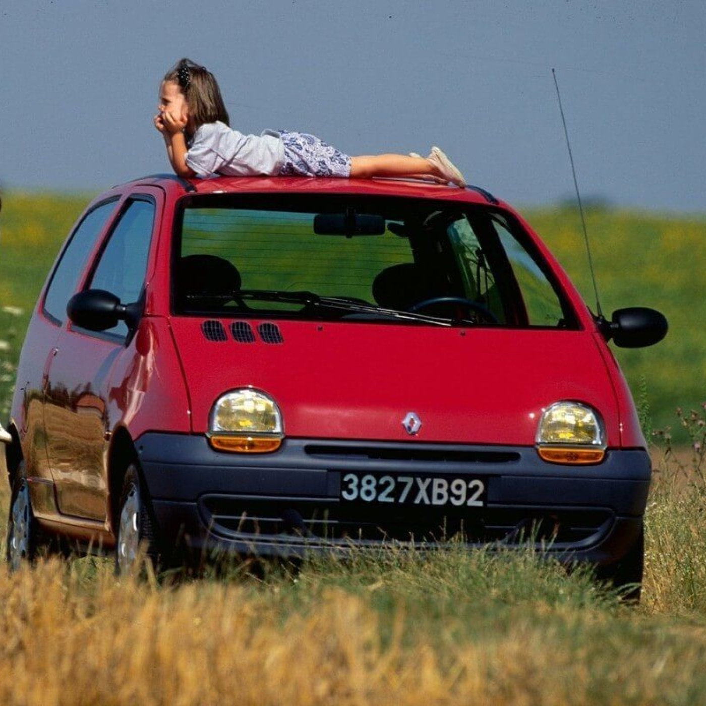 10 Coches ODIADOS... pero técnicamente "REDONDOS"