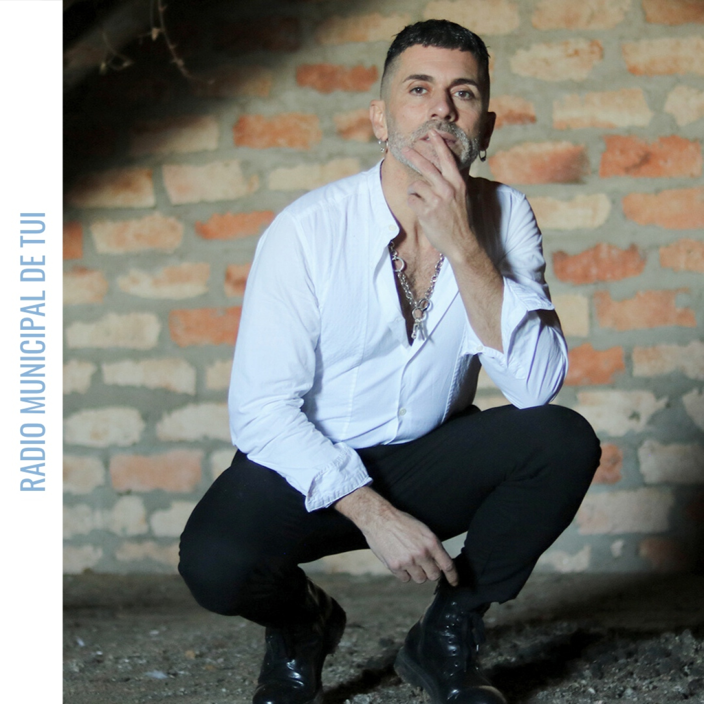 Ent. Xisco Feijoó, músico, cantante e bailarín | Concerto "Cantares nos camiños" episode artwork