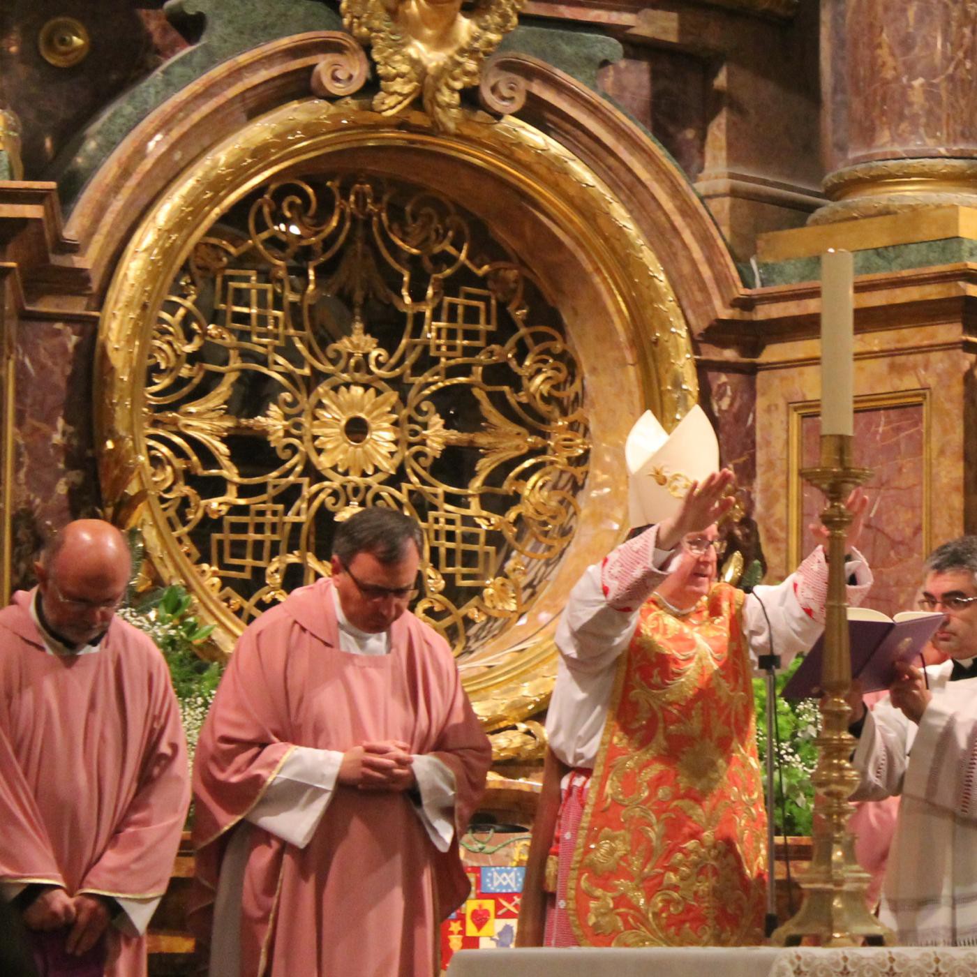 ADORACIÓN PERPETUA CUENCA