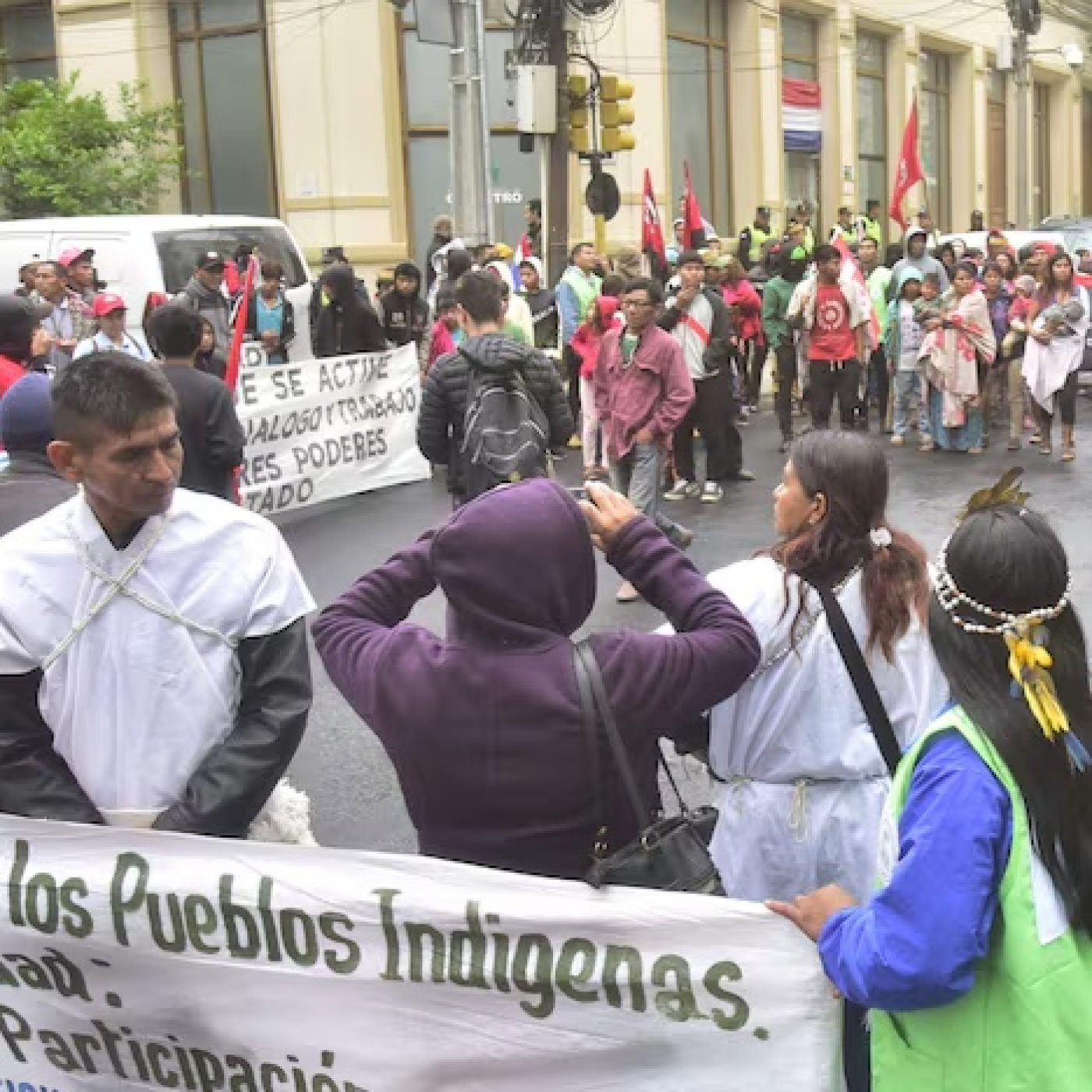 DEVUELVAN NUESTRA TIERRA