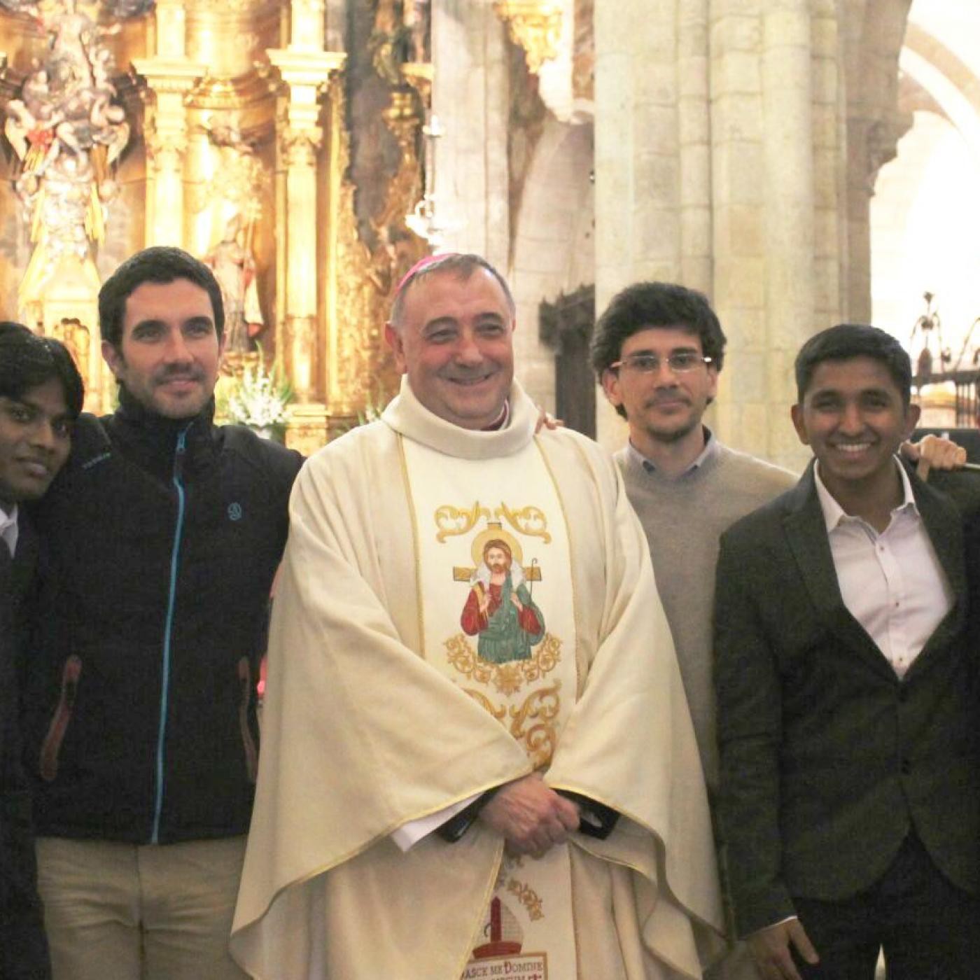 Ordenación Mons. De las Heras: Crónica y entrevistas episode artwork