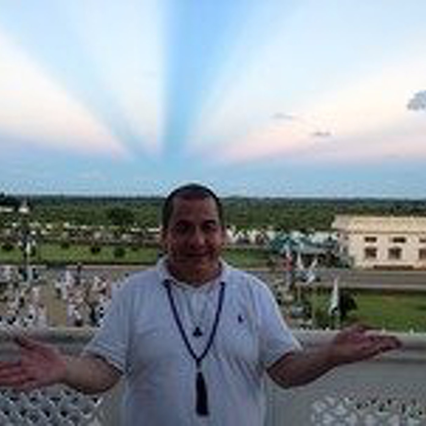 [Eskucha_radio][Universo_Infinito][Gabo C.R.]