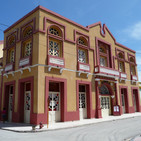 Hablando de Cuba .El teatro de Manzanillo
