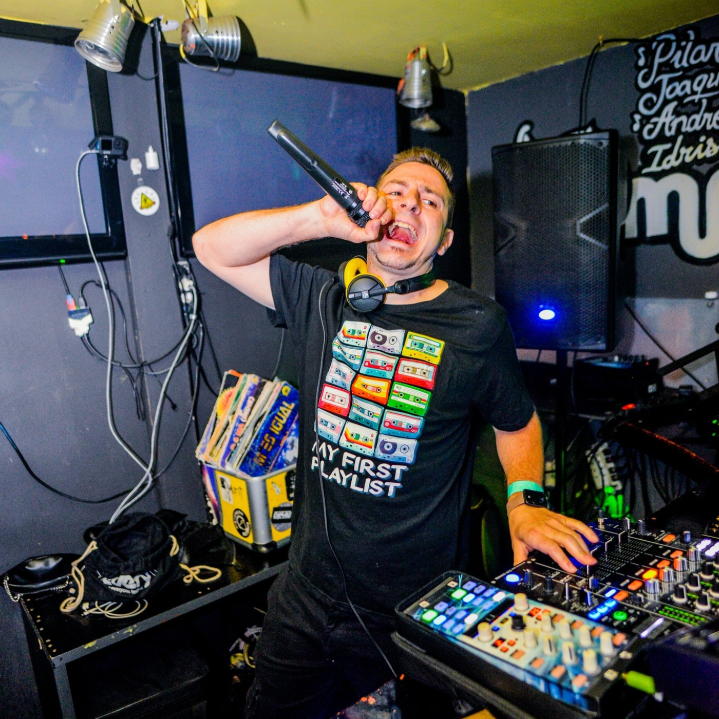 ESTO SE MUEVE!! by DJ NAU