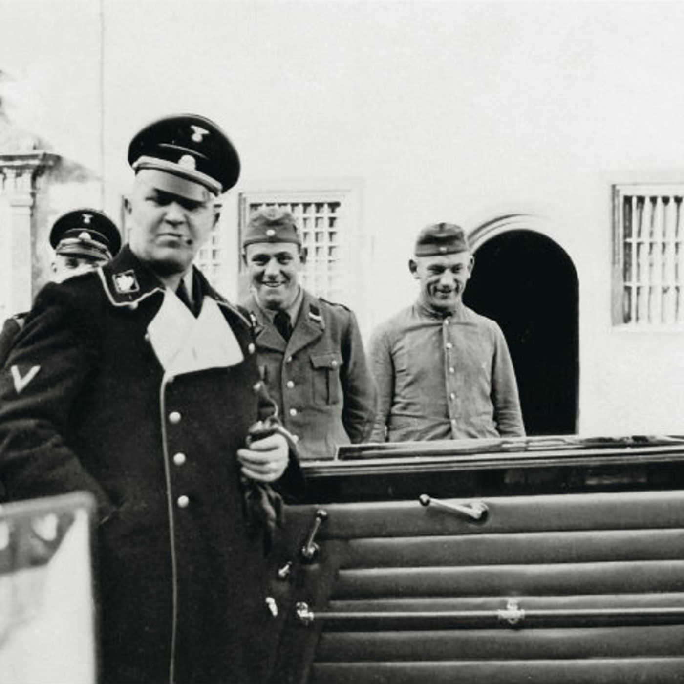 Los campos de exterminio de Hitler: Prisioneros americanos episode artwork