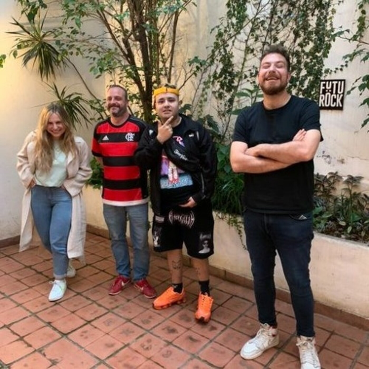 #Fututrap | Ya está @ElDoctorLoove charlando en vivo con @mc__ @DelMarR_V y @matirosu episode artwork