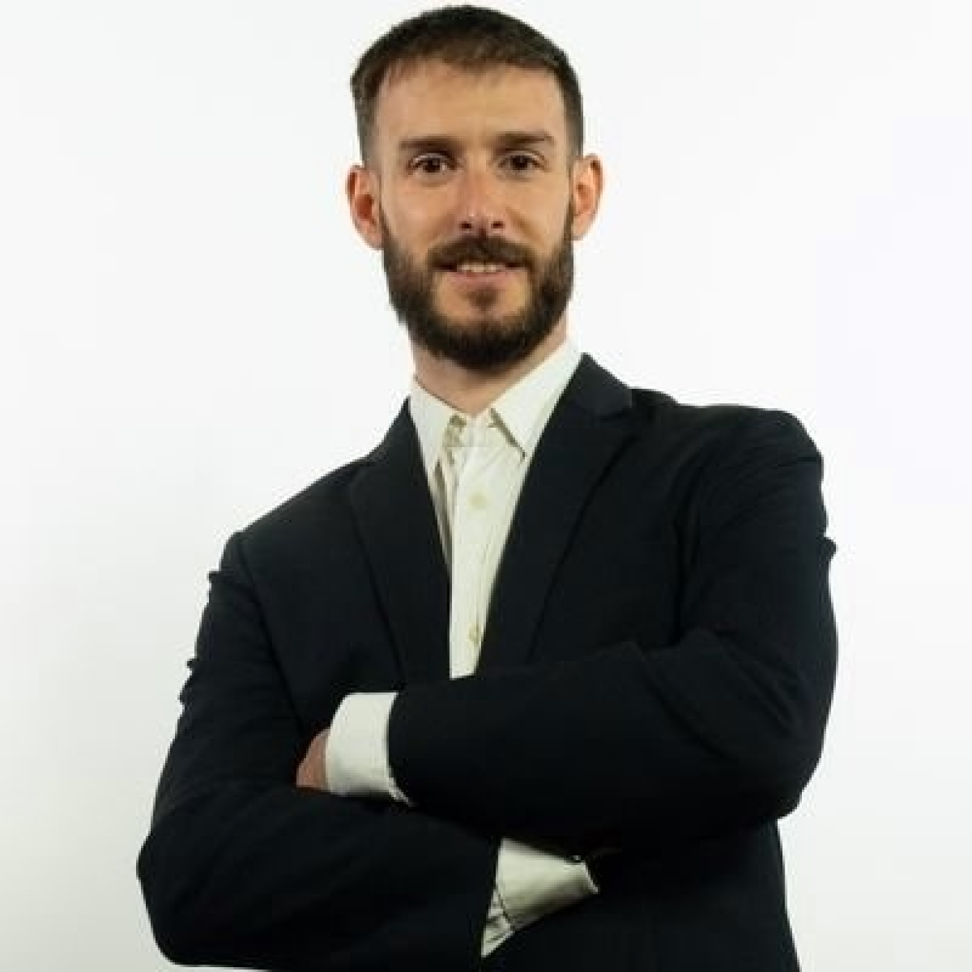 Martín Kalos @martinkalos (Economista. Director de Epyca Consultores @EpycaConsult ) Precisiones