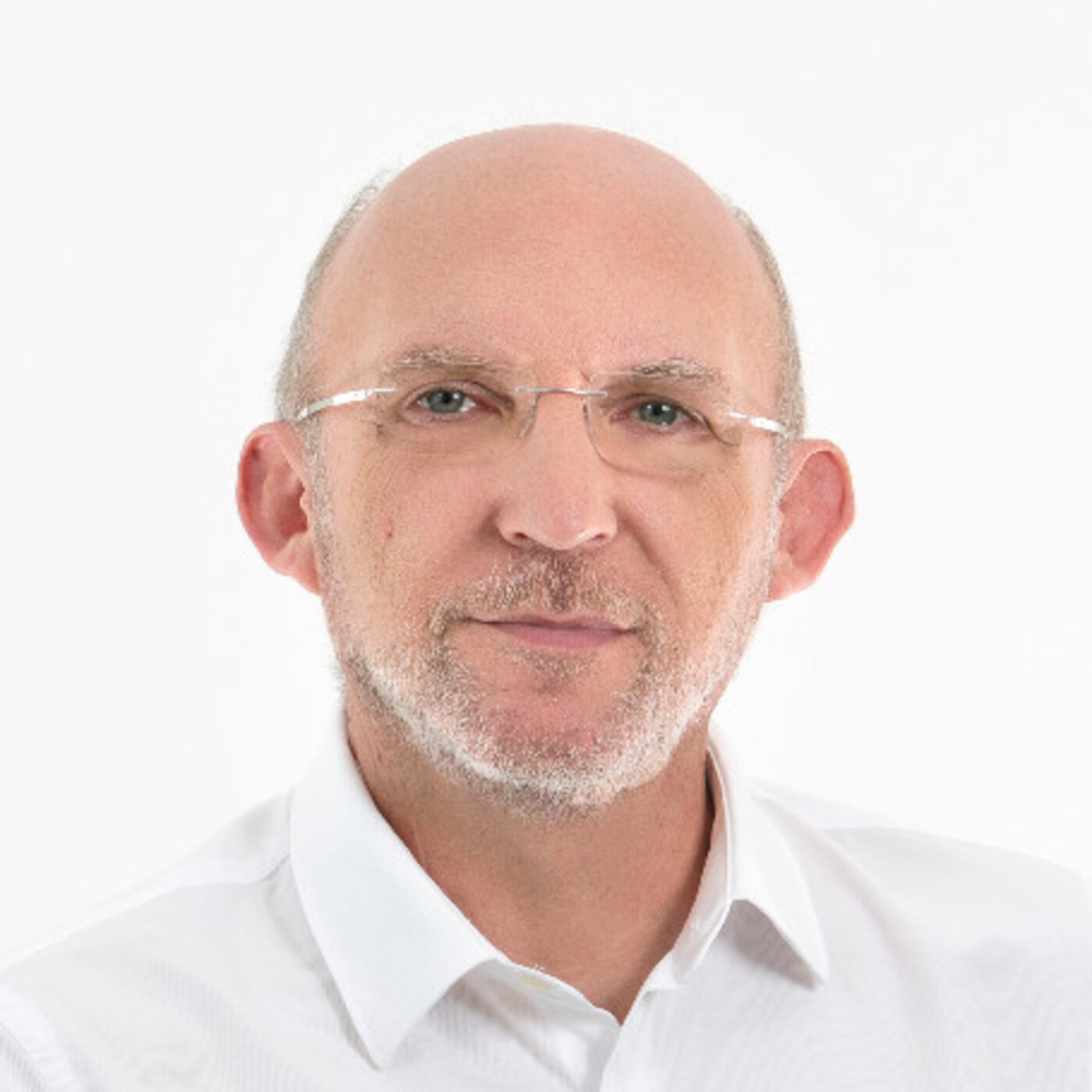 Automatización de edificios y sostenibilidad, con Bernat Bonnin (Robot) Automatización de edificios y sostenibilidad, con Bernat Bonnin (Robot)