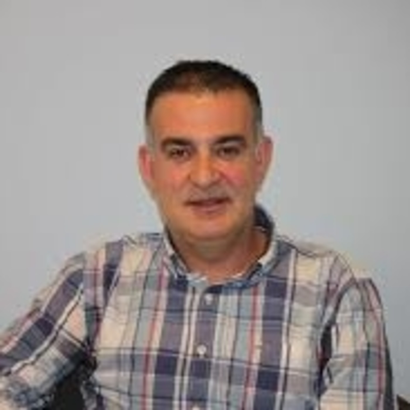 \'ES POSIBLE\' Radio Popular Herri Irratia 100.4 FM