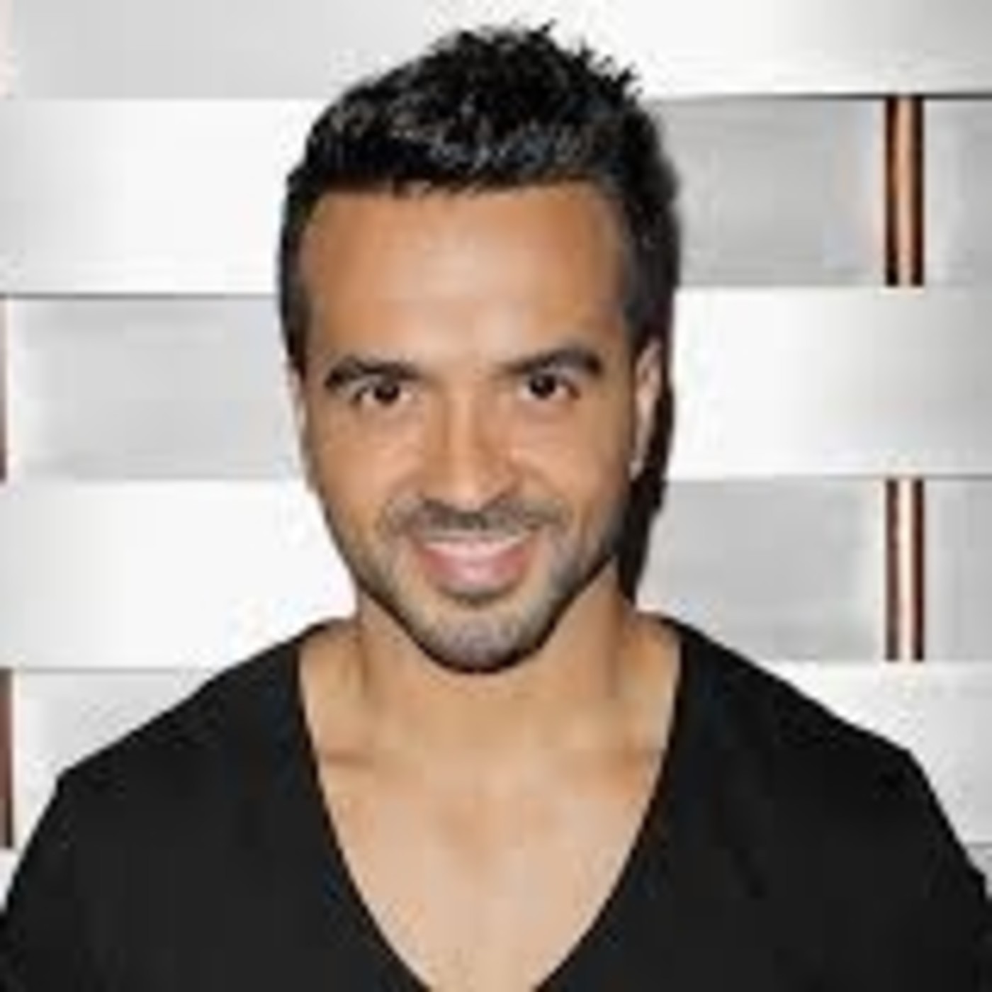 Luis fonsi en noche de romance