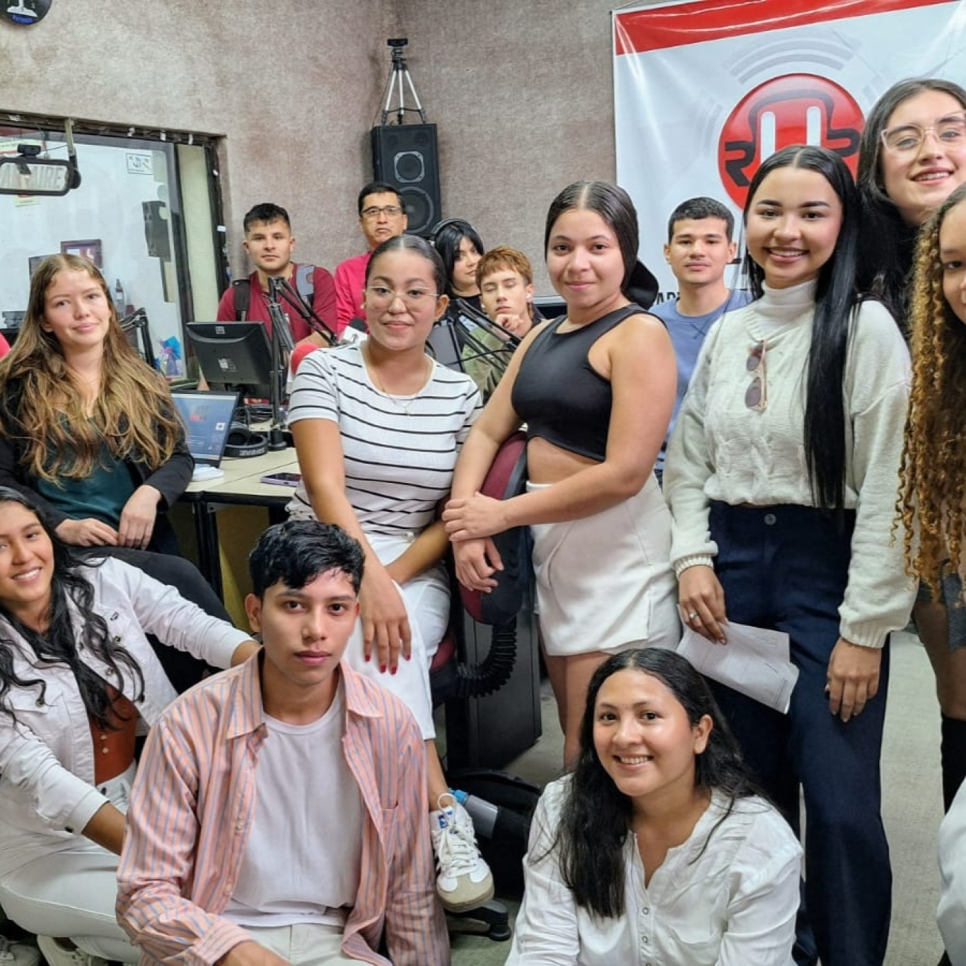 Miradas y Voces