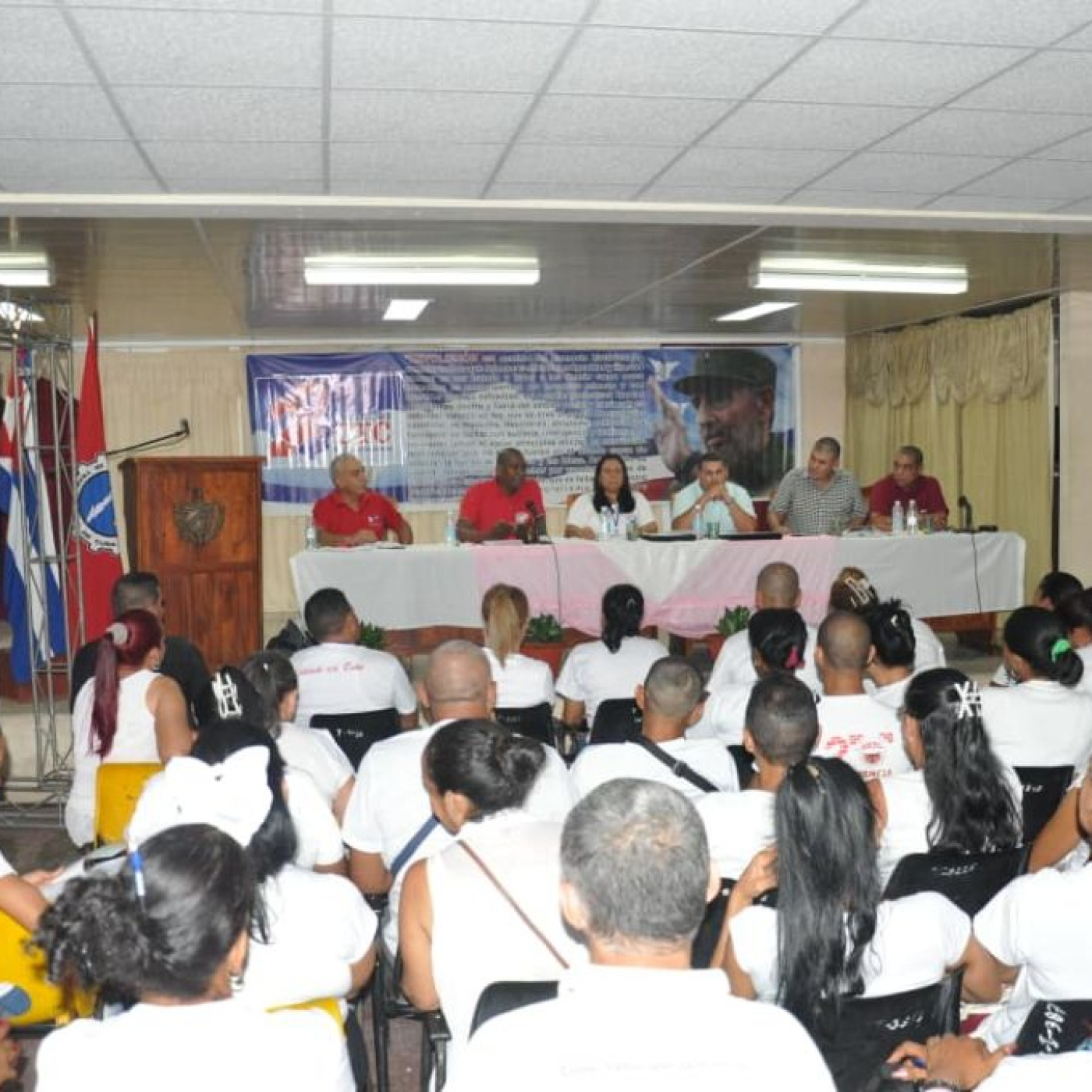 Temas prioritarios para el movimiento obrero debaten en Granma