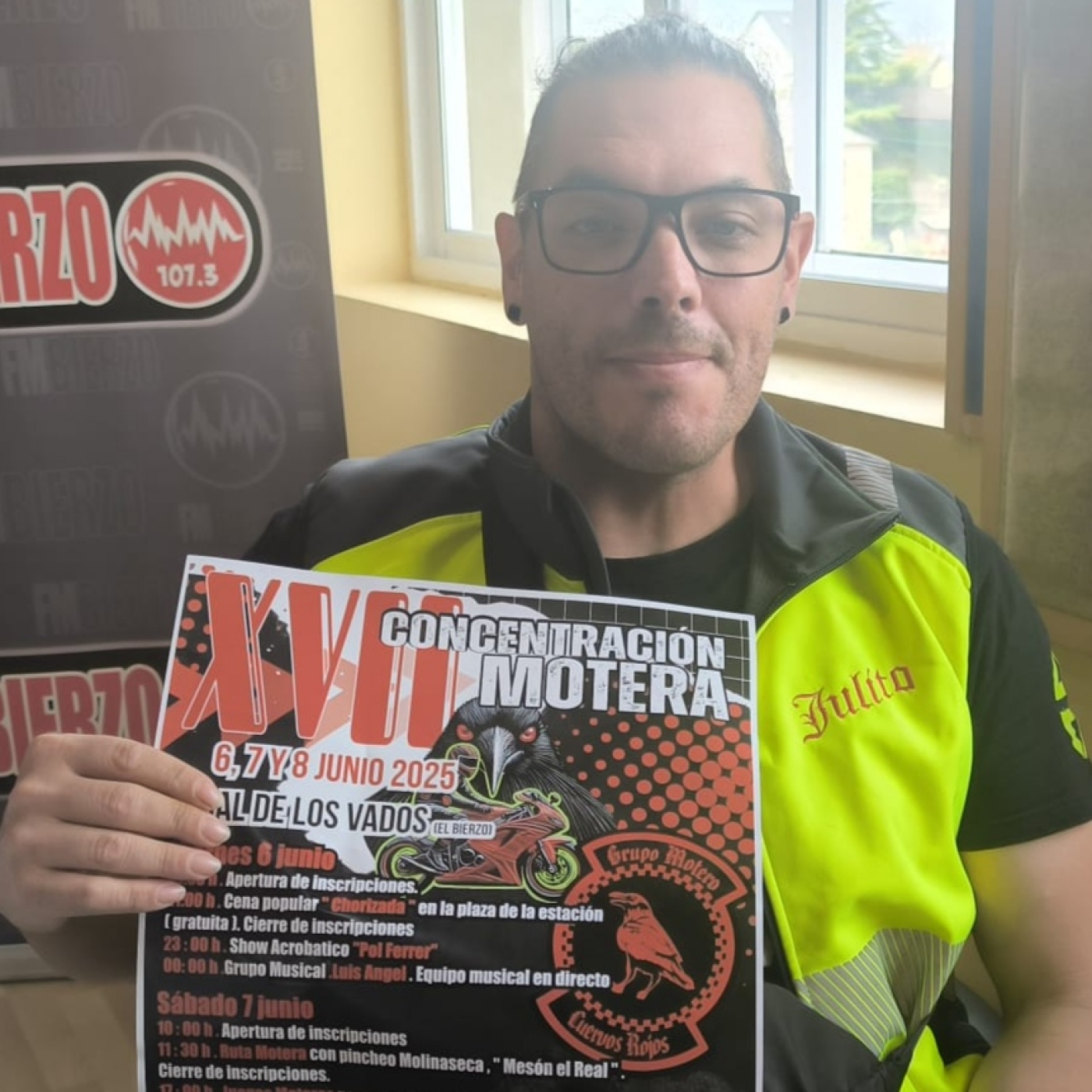 Hoy nos visitó, Julito, para hablarnos de la XVII Concentración Motera de los Cuervos Rojos en Toral de los Vados